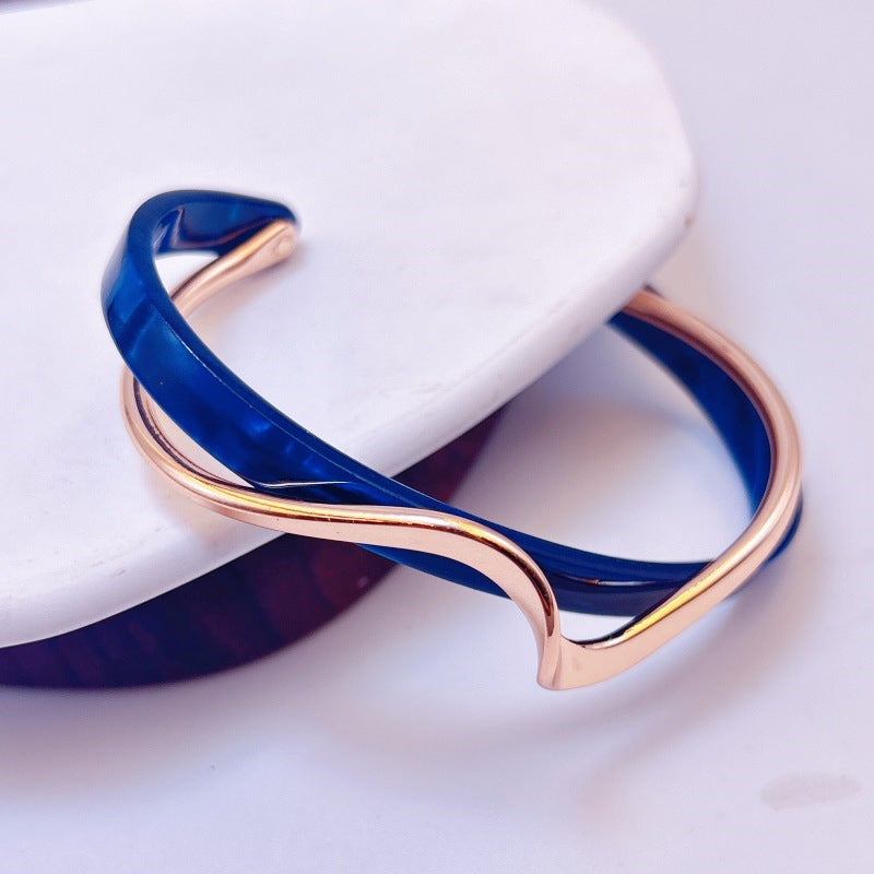 Light-luxury Panel Curved Metal-textured Korean-style Trendy Social Media Worthy Jewelry