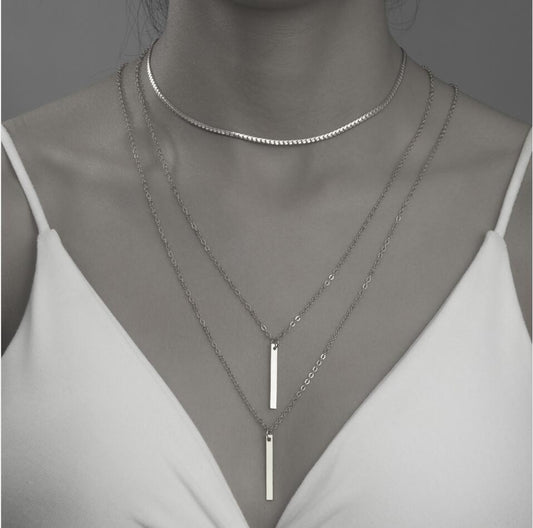 Vintage-style Light-luxury Niche Necklace Set From Europe