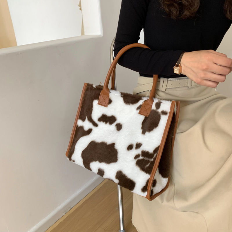 New Trendy Autumn Winter Versatile Plush Shoulder Bag