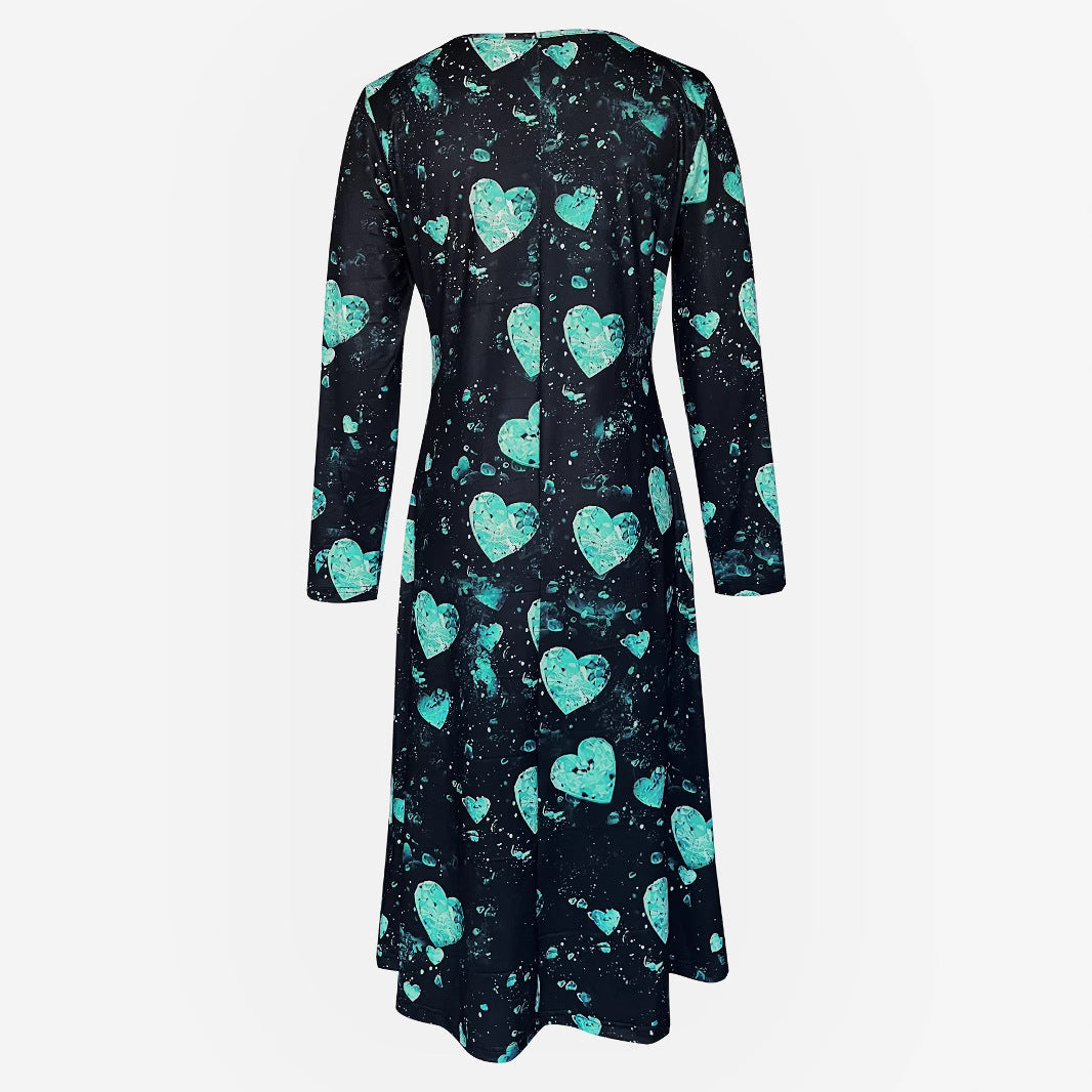 Womens Crew-Neck Casual Valentines Day Dress With A Heart And Digital Print