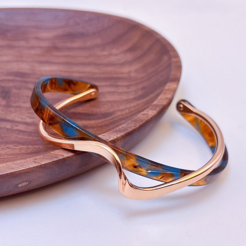 Light-luxury Panel Curved Metal-textured Korean-style Trendy Social Media Worthy Jewelry