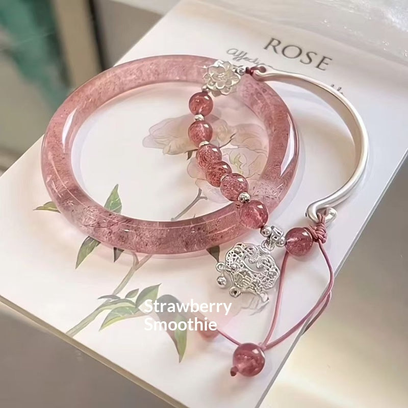 Ancient-style Cool And Understated Tassel Bracelet Featuring A Peace-lock Charm